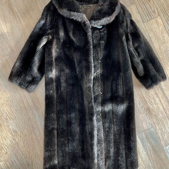 Faux Fur jacket-Long - Picture 1 of 4